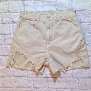 American Eagle Highest Rise Mom Shorts Light Khaki Cut Off Hem Size 6